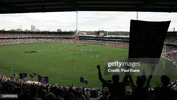 General view of play during the round one NAB Cup match between the West Coast Eagles and the Fremantle Dockers at Subiaco Oval February 26, 2006 in...