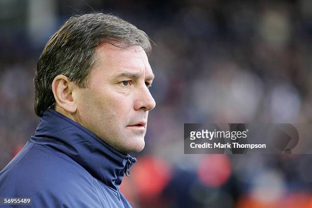 Bryan Robson the manager of West Bromwich Albion looks on during the Barclays Premiership match between West Bromwich Albion and Middlesbrough at the...