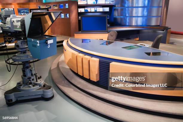 set for newsroom filming - television set - fotografias e filmes do acervo