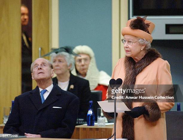 Britain's Queen Elizabeth II speaks in the debating chamber of the new Welsh Assembly on March 1, 2006 in Cardiff Wales. Queen Elizabeth II,...