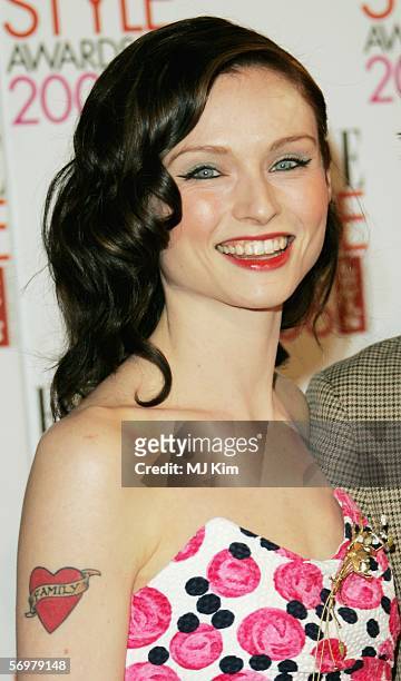 Singer Sophie Ellis Bextor arrives at the ELLE Style Awards 2006, the fashion magazine's annual awards celebrating style, at the Atlantis Gallery at...