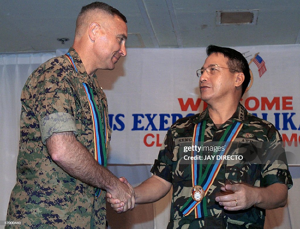 Gen Rosa Philippines Armed Forces of the Philippines chief of staff General Generoso Senga ...