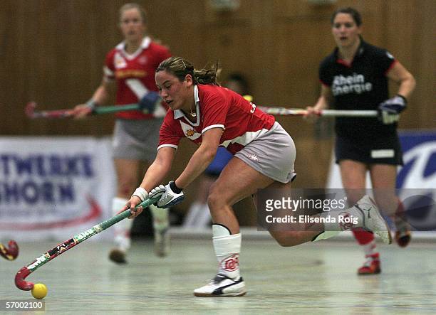 Rebecca Landshut of Hamburg in action during the Women's Hockey German Championship Final between Club an der Alster and Rot-Weiss Cologne on March...