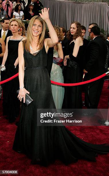 Actress Jennifer Aniston arrives to the 78th Annual Academy Awards at the Kodak Theatre on March 5, 2006 in Hollywood, California.