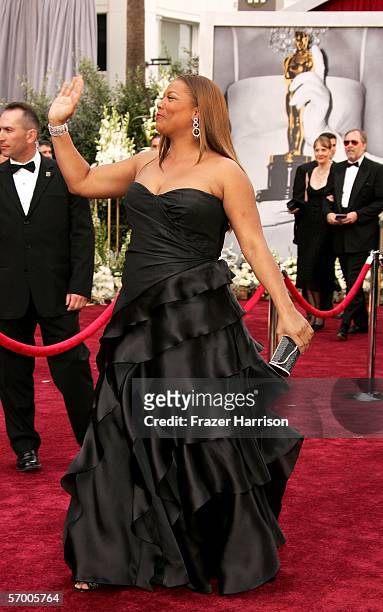 Actress/singer Queen Latifah arrives to the 78th Annual Academy Awards at the Kodak Theatre on March 5, 2006 in Hollywood, California.