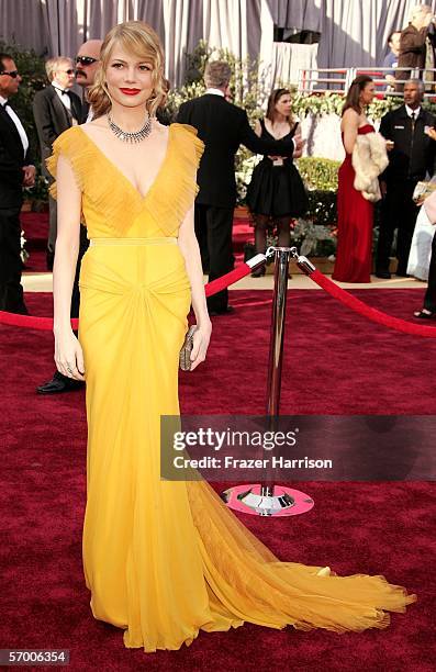 Actress Michelle Williams arrives to the 78th Annual Academy Awards at the Kodak Theatre on March 5, 2006 in Hollywood, California.