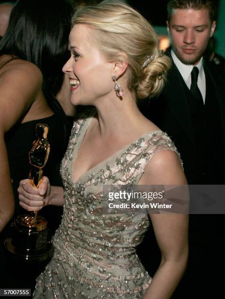 Actress Reese Witherspoon attends the Governor's Ball after the 78th Annual Academy Awards at The Highlands on March 5, 2006 in Hollywood, California.