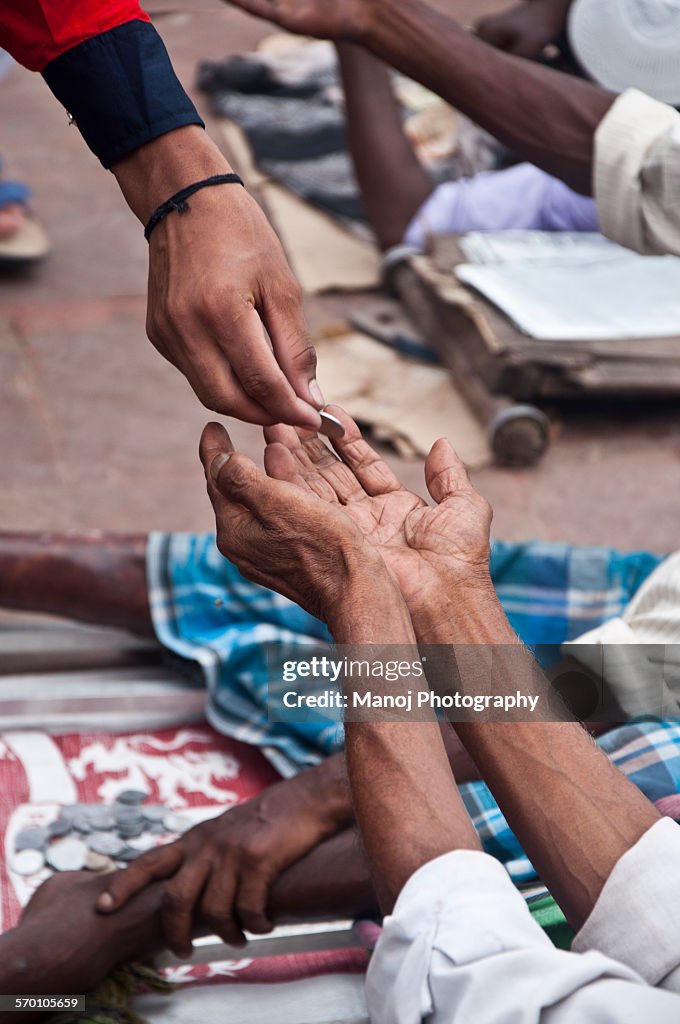 Define Beg Begging High-Res Stock Photo - Getty Images
