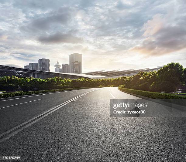 shanghai pudong - boulevard stock pictures, royalty-free photos & images