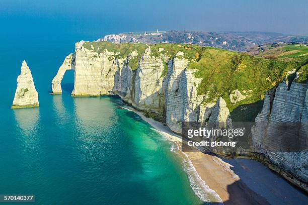 etretat coastline, normandy, seine-maritime, france - normandy stock pictures, royalty-free photos & images