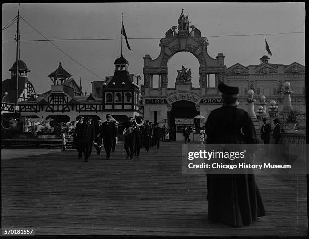 White City amusement park, Chicago, Illinois, 1905-1906.