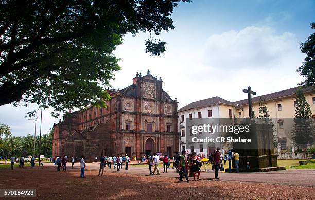 bom jesus basillica, world heritage site, goa - goa art stock pictures, royalty-free photos & images