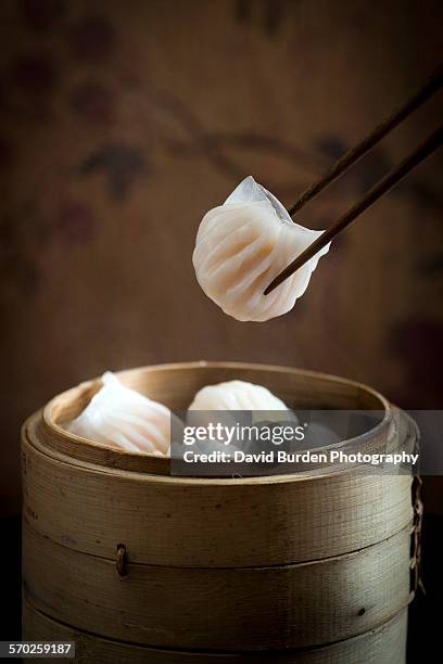 dim sum dumplings - dim sum stockfoto's en -beelden