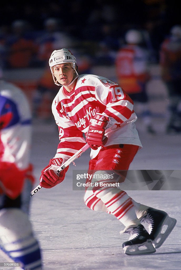 Steve Yzerman Plays Ninety-Nine All Stars Tour