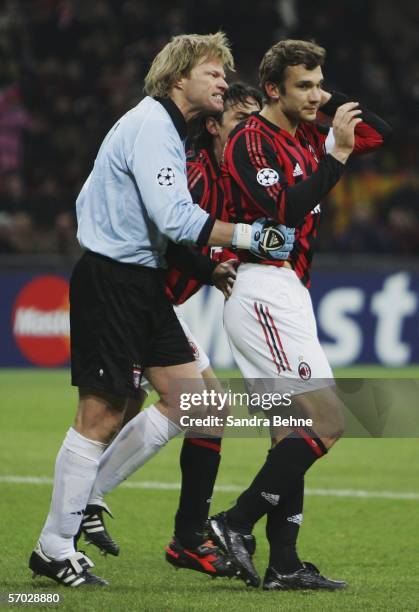 Oliver Kahn of Bayern reacts after Andriy Shevchenko of Milan failed to score with a penalty during the UEFA Champions League Round of 16 second leg...