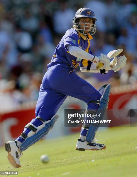 Sri Lankan batsman Tillakaratne Dilshan cuts a ball away from the Australian bowling during the first triangular series one-day final at the Adelaide...