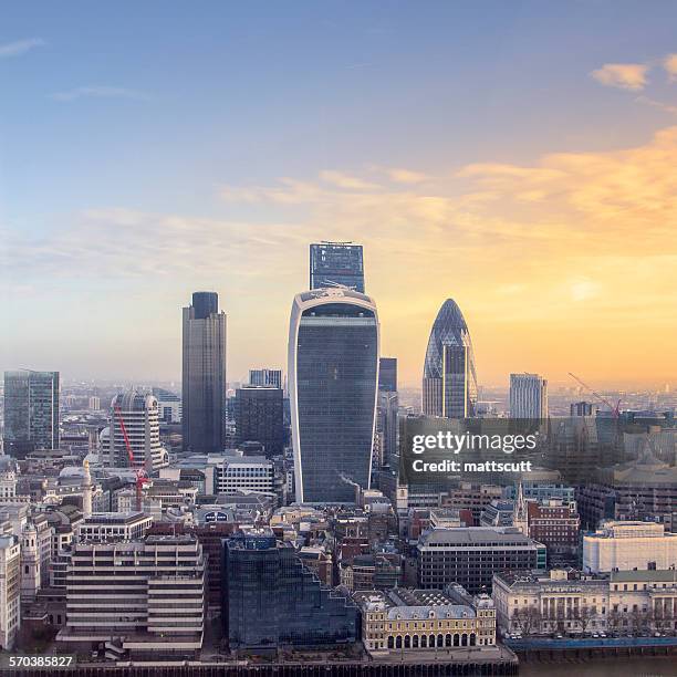 sunrise over the city of london, uk - mattscutt imagens e fotografias de stock