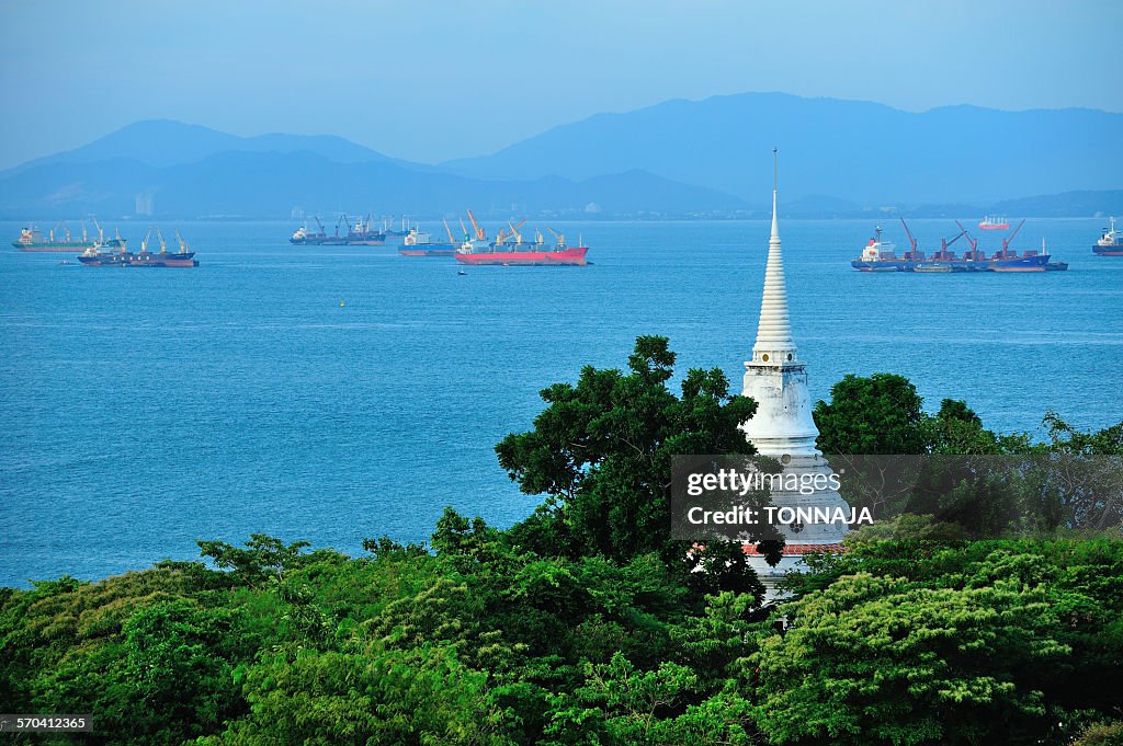 Landscape of Ko Sichang from Khao noi view point