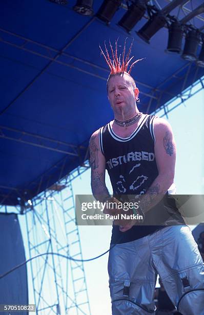 American Nu Metal musician Jett , of the band From Zero, performs onstage at the World Music Theater, Tinley Park, Illinois, May 2001.
