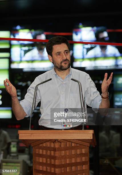 Kourou, FRENCH GUIANA: Head of Spanish SPAINSAT Company Miguel Angel Garcia Primo speaks after the launch of Ariane 5 ECA from the European Space...