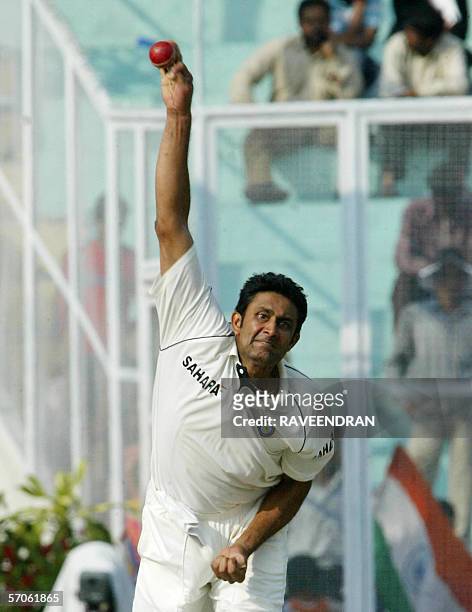 Indian bowler Anil Kumble is seen in action during the fourth day of...  News Photo - Getty Images