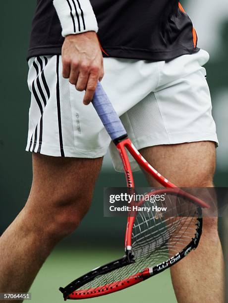 Broken Tennis Racket Photos and Premium High Res Pictures - Getty Images