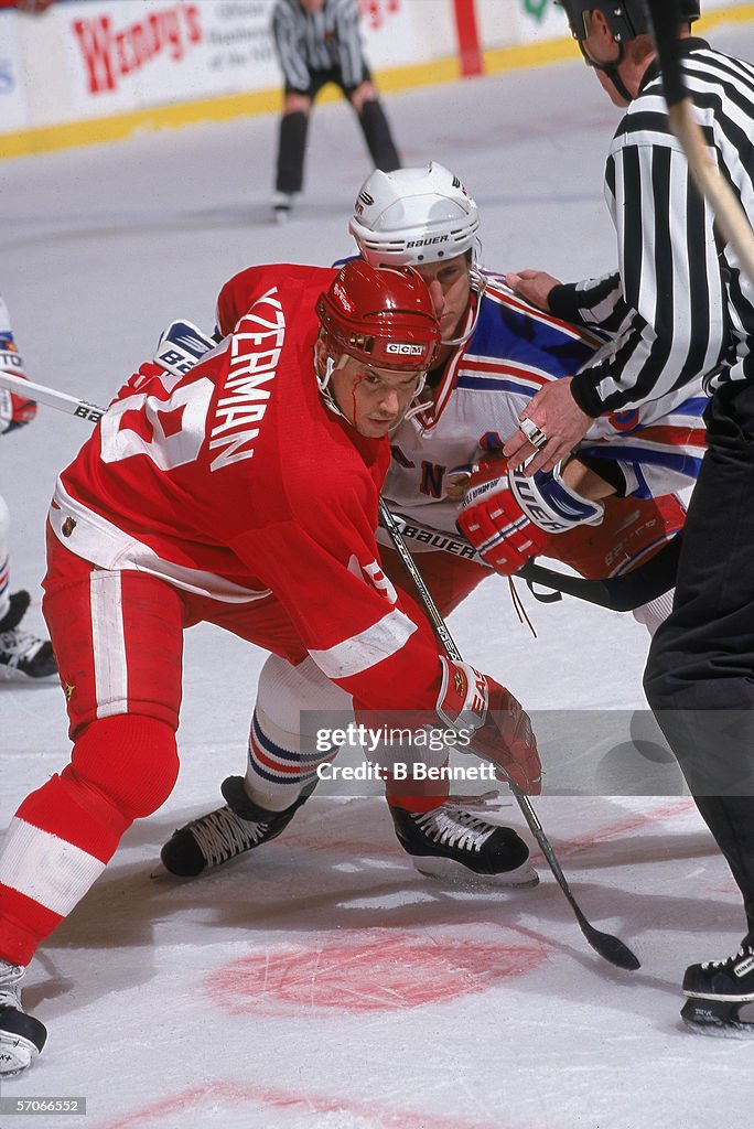 Canadian hockey player Steve Yzerman of the Detroit Red Wings blocks ...
