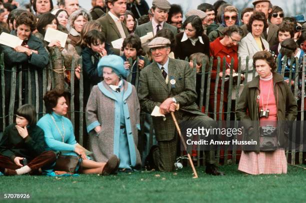 Queen Elizabeth ll with the Queen Mother, Princess Margaret, Lady Sarah Armstrong Jones and the Duke of Beaufort at the Badminton Horse Trials on...