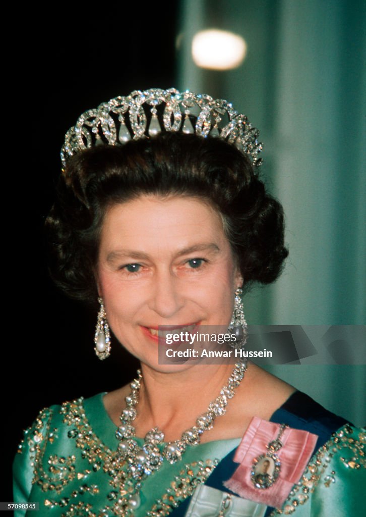 USA: Queen Elizabeth II atttends a state banquet in the United States
