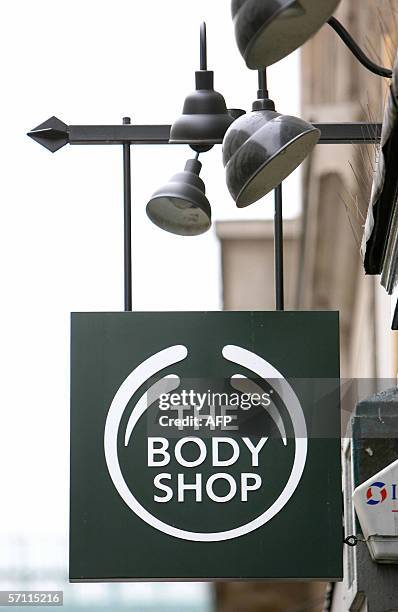 Body Shop Sign Photos and Premium High Res Pictures - Getty Images
