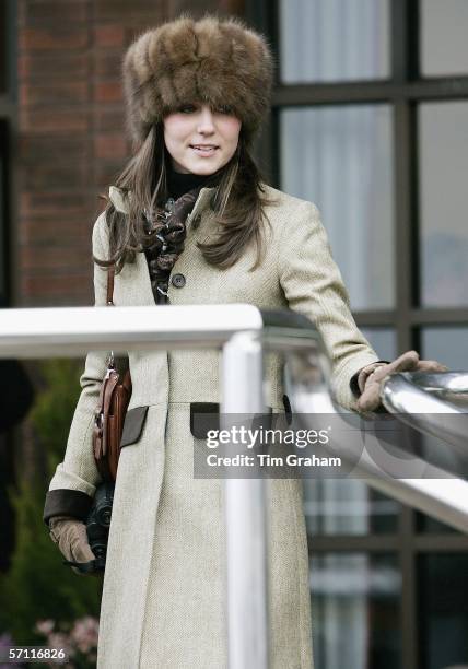 Prince William's girlfriend, Kate Middleton wears a Russian style fur hat to the final day of Cheltenham Races on March 17, 2006 in Cheltenham,...