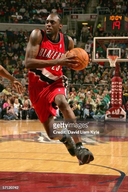 Darius Miles of the Portland Trail Blazers drives the lane on the Cleveland Cavaliers March 17, 2006 at The Quicken Loans Arena in Cleveland, Ohio....