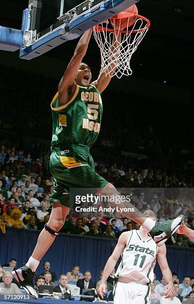 Gabe Norwood of the George Mason Patriots dunks during the game against the Michigan State Spartans in the First Round of the 2006 NCAA Men's...