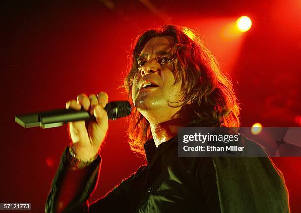 Singer Scott Stapp performs at The Joint inside the Hard Rock Hotel & Casino March 17, 2006 in Las Vegas, Nevada. The former Creed lead singer is...