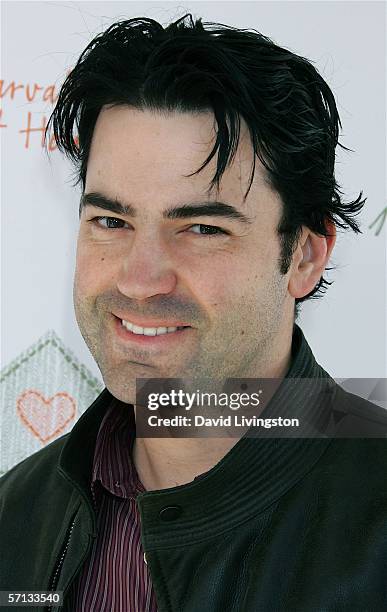 Actor Ron Livingston attends the John Varvatos 4th Annual Stuart House Benefit at the John Varvatos Boutique on March 19, 2006 in West Hollywood,...