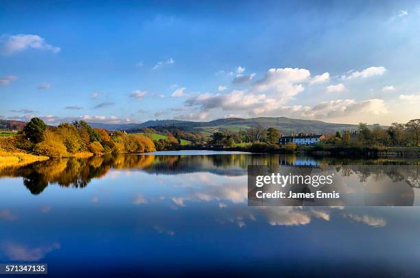 bottoms reservoir, langley, cheshire, uk - cheshire - fotografias e filmes do acervo