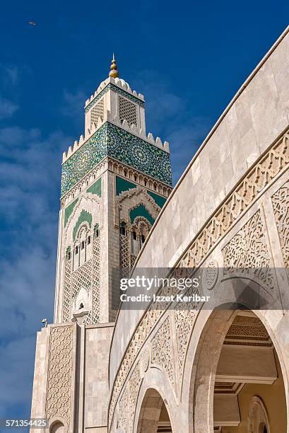 king hassan ii mosque in casablanca, morocco - casablanca photos et images de collection