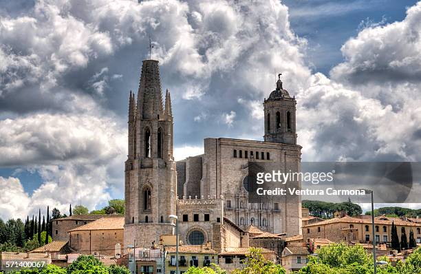 catedral - province de gérone photos et images de collection