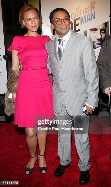 Writer/director Spike Lee and his wife Tonya Lewis Lee attend Universal Pictures premiere of "The Inside Man" at the Ziegfeld Theater March 20, 2006...