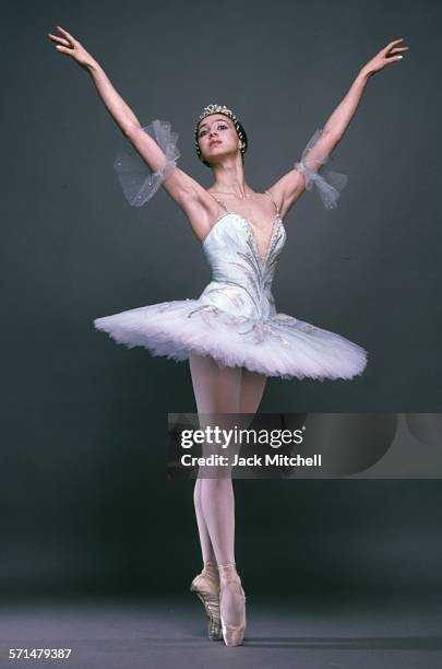 Bolshoi Ballet dancer Nina Anaiashvili photographed in 1987.