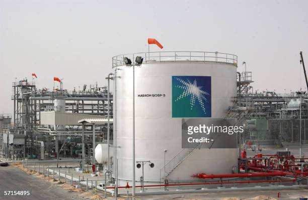 General view shows a new plant inaugurated 22 March 2006 in Haradh, about 280 kms southwest of the eastern Saudi oil city of Dhahran, launching a...
