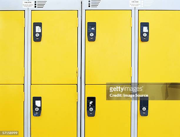 yellow lockers - spind stock-fotos und bilder