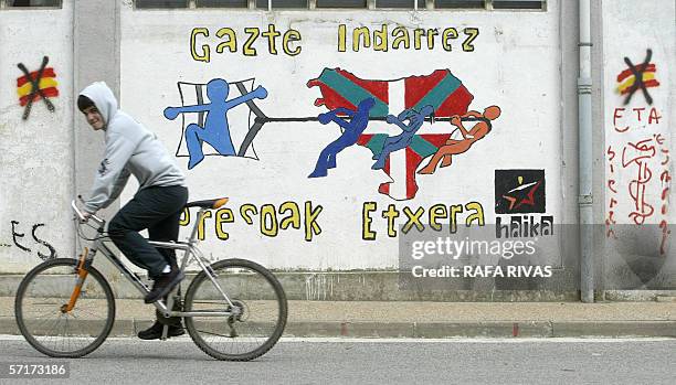 Basque Group 1,639 Pro Eta Stock Photos, High-Res Pictures, and Images - Getty Images