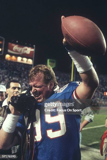 Stephen Tasker Steve Tasker Bills Photos and Premium High Res Pictures - Getty Images