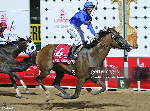 Electrocutionist riden by jockey Frankie Dettori wins race 7 the Dubai World Cup during the 2006 Dubai World Cup held at Nad Al Sheba Racecourse on...