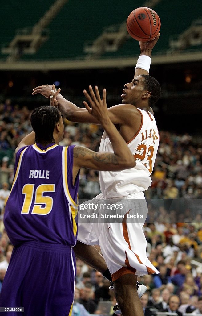 LSU Tigers v Texas Longhorns