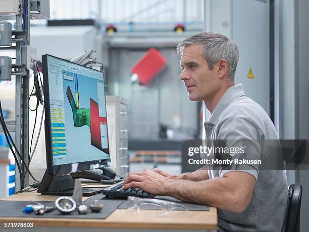 Engineer Workstation Example Engineering Workstation Photos and Premium High Res Pictures - Getty Images
