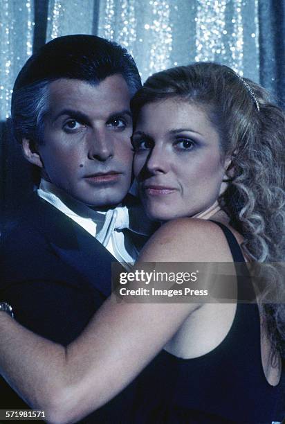 George Hamilton and co-star Susan Saint James at the Love at First Bite photocall circa 1979 in New York City.