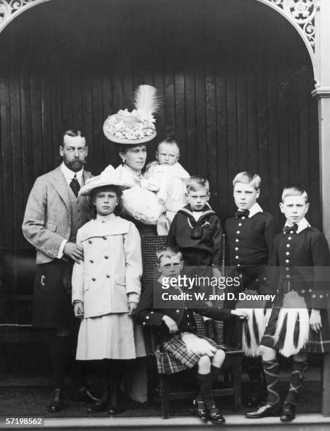 The Prince of Wales and family at at Abergeldie Castle, Aberdeenshire, 1906. Left to right: George, Prince of Wales, Princess Mary the Princess Royal...