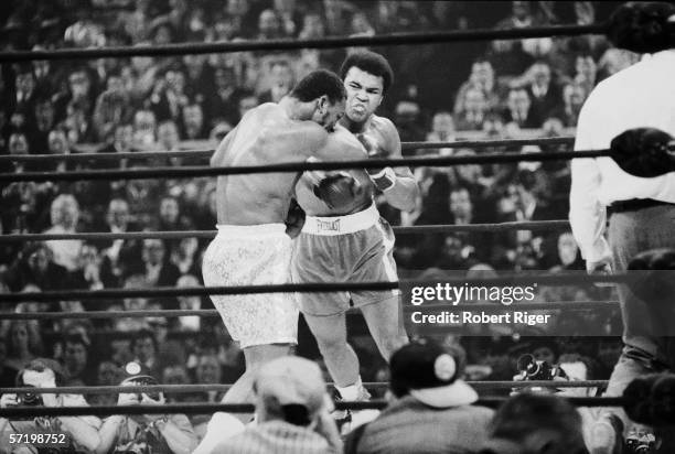 Ali Muhammad R 2,118 Boxing Career Of Muhammad Ali Stock Photos, High-Res Pictures ...